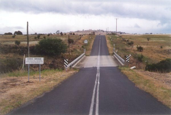KirksBridgeRoad3.jpg (39278 bytes)